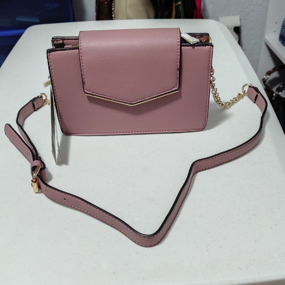 2 Pc SetBlush Pink Crossbody Bag with Chain Accent And Matching Wristlet Wallet